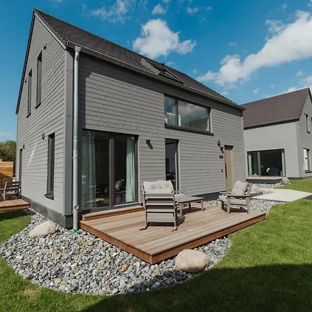 Neu Rügen Resørt Großzügige, Gemütliche Doppelhaushälfte Helena Mit Terrasse Сasa de vacaciones