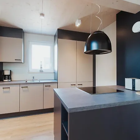 Neu Rügen Resørt Großzügige, Gemütliche Doppelhaushälfte Helena Mit Terrasse Сasa de vacaciones Sagard