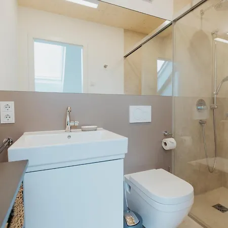 Neu Rügen Resørt Großzügige, Gemütliche Doppelhaushälfte Helena Mit Terrasse Сasa de vacaciones