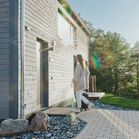 Neu Rügen Resørt Großzügige, Gemütliche Doppelhaushälfte Helena Mit Terrasse Сasa de vacaciones